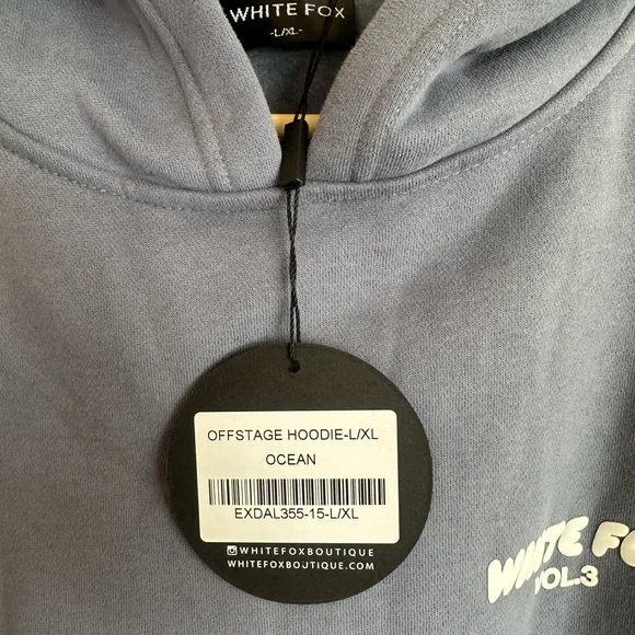 White fox hoodie - Picture 3 of 3